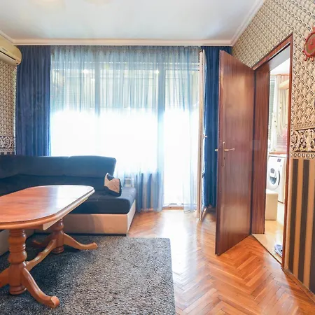 Тристаен Винтидж Апартамент Топ Локация Burgas Exterior photo
