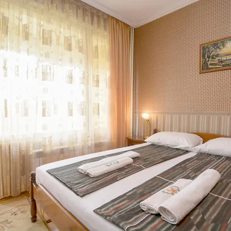 Тристаен Винтидж Апартамент Топ Локация Burgas Exterior photo