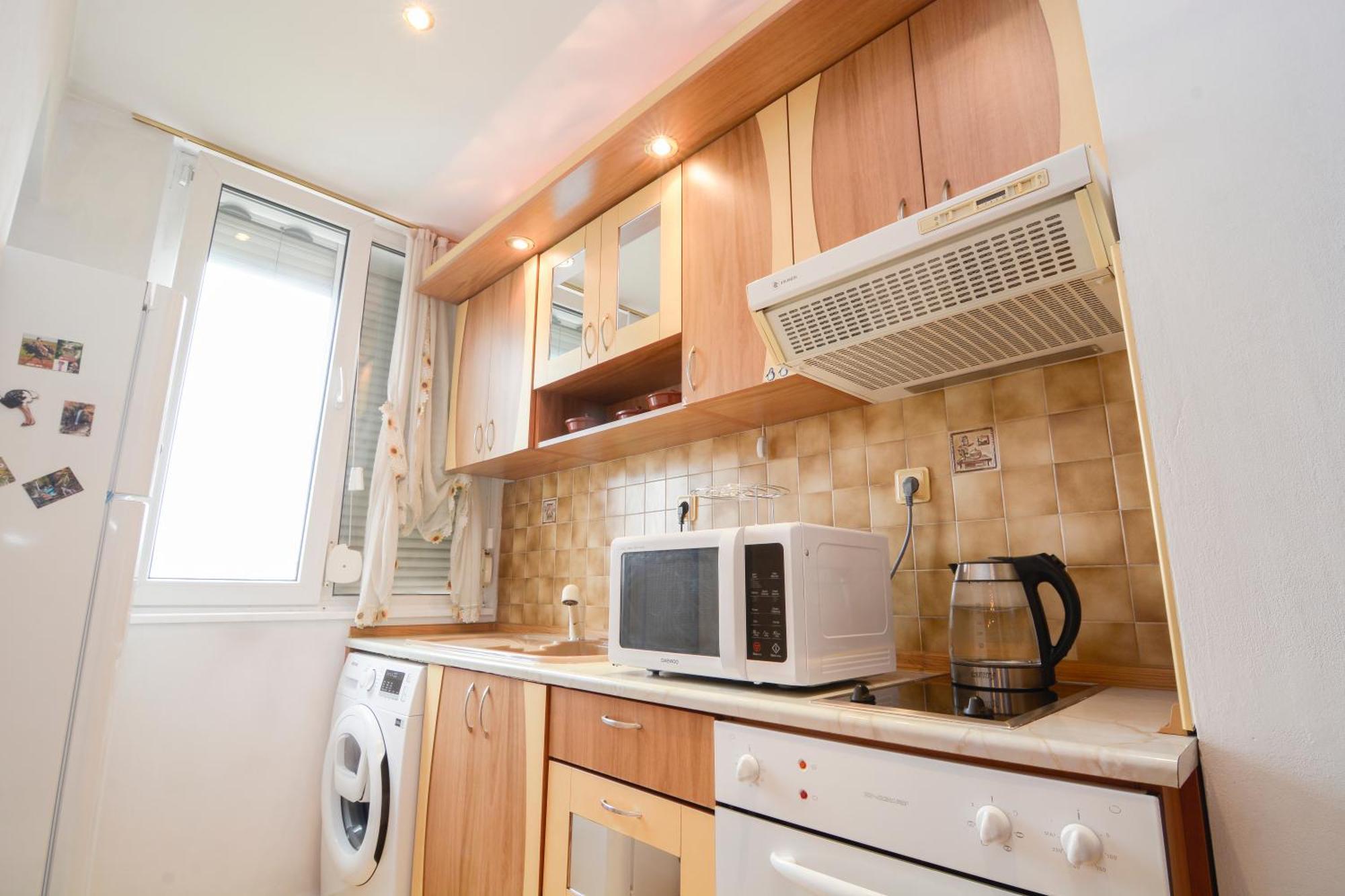 Apartament тристаен винтидж локация *