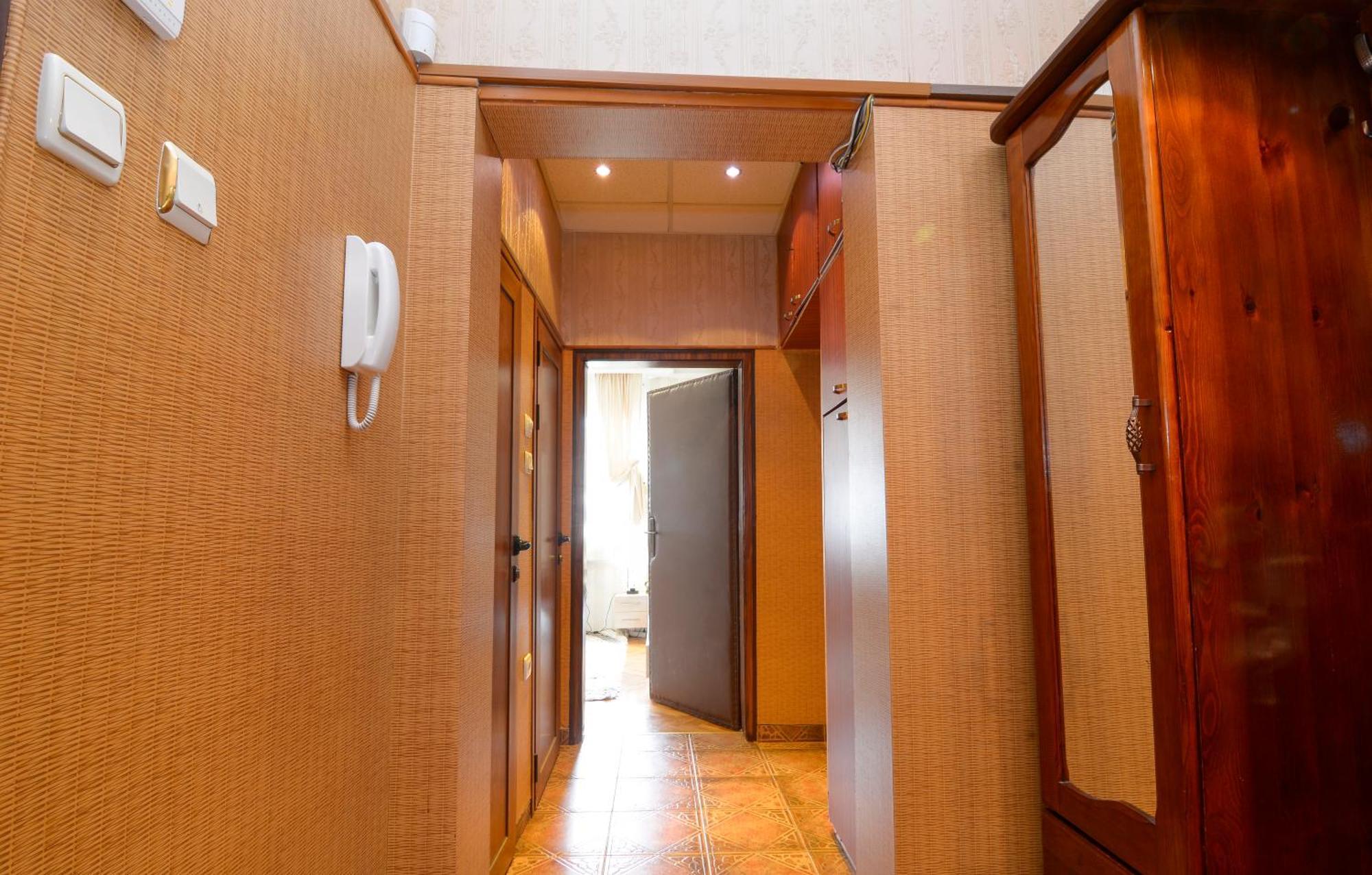 Apartment тристаен винтидж локация